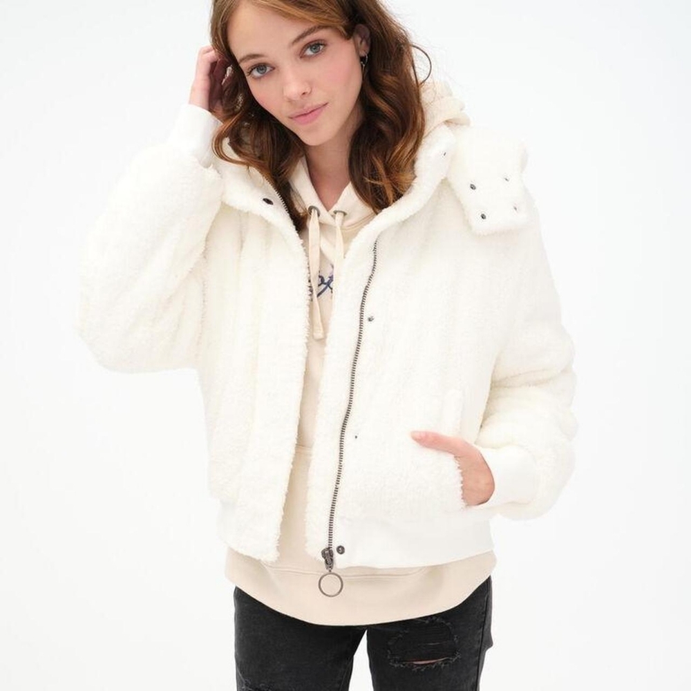 NWT Aeropostale White Size Large Faux Fur Hooded Jacket
